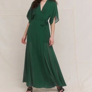 Reformation, Winslow Dress in Serpentine- green
Size: M
